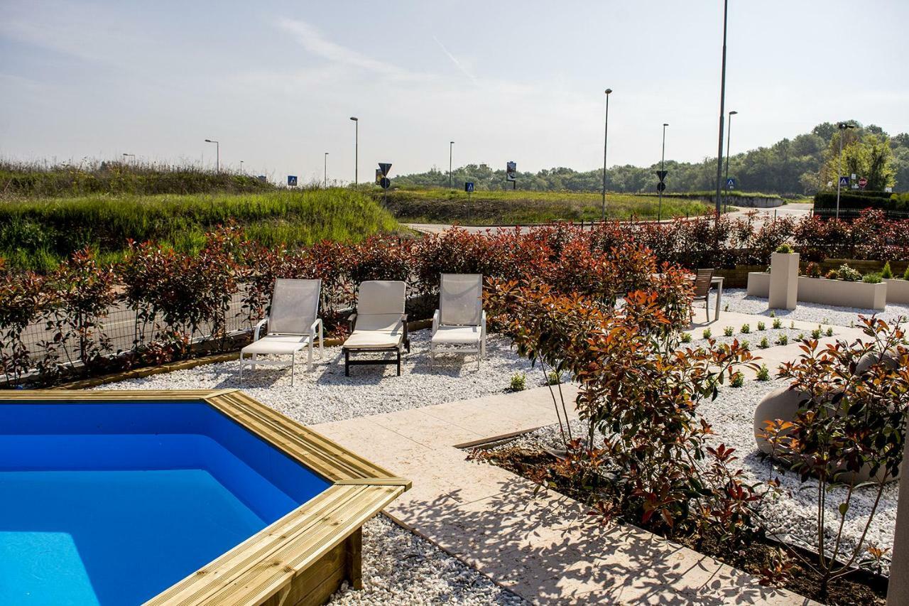 Home Suites Home Salionze Exterior foto